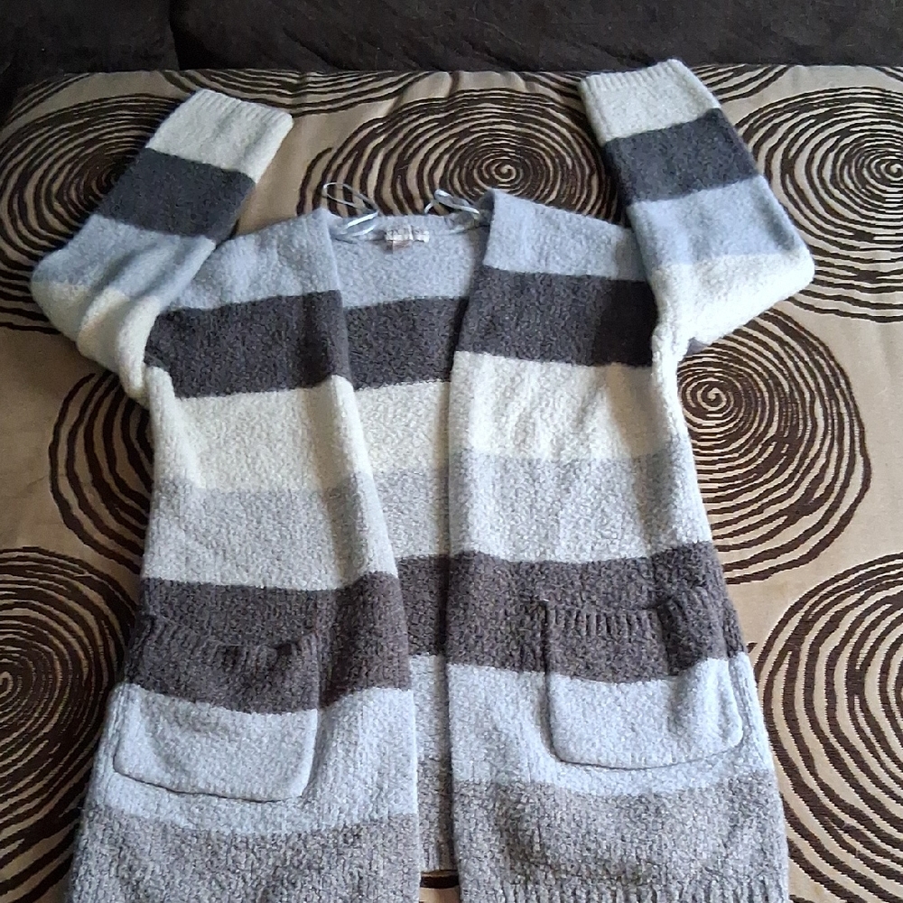 Knox Rose Cardigan - Gray, White, and Light Blue